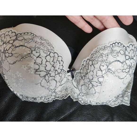 Victoria's Secret Dream Angels lined demi underwire Bra 36DD. - Picture 1 of 7